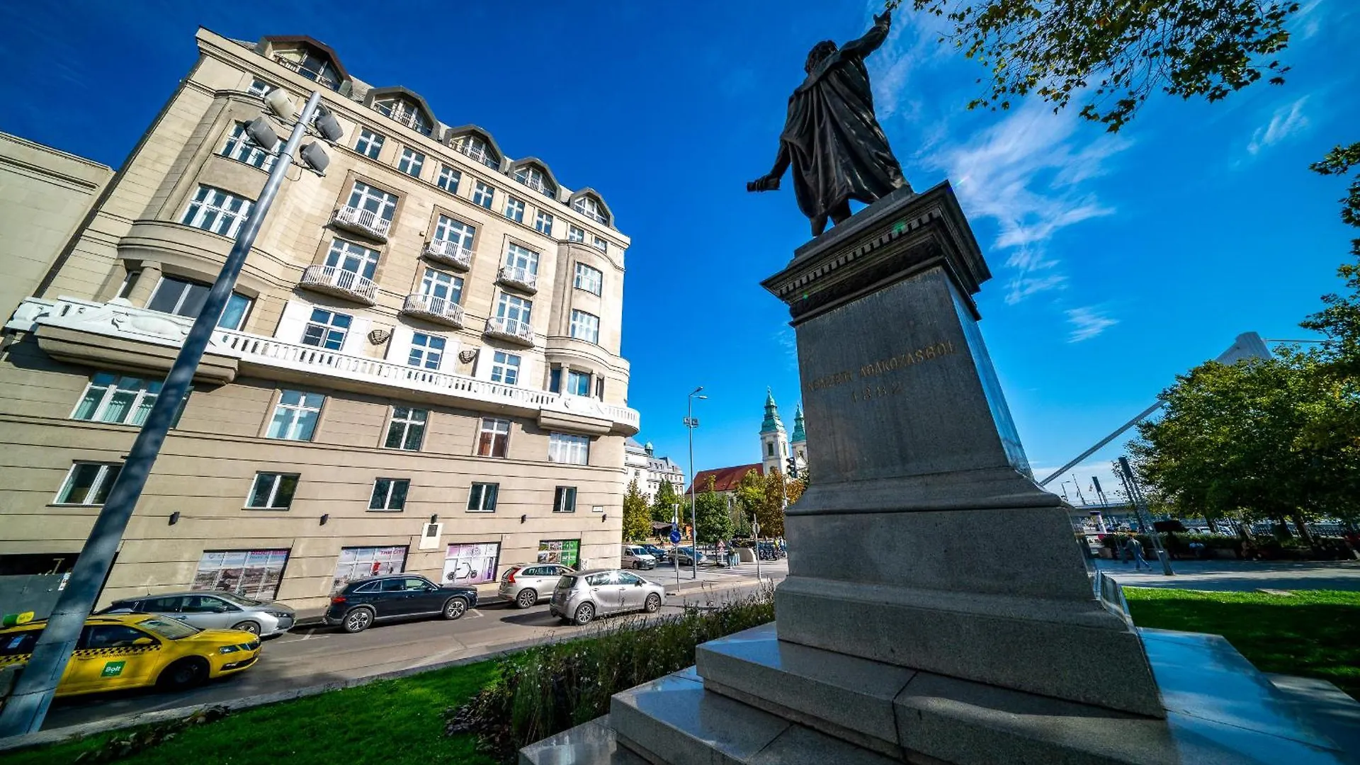 Budapest Riverfront Residence Apartament